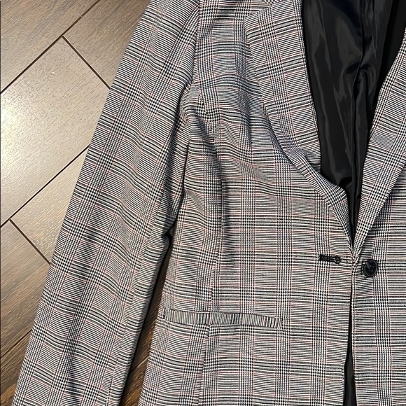 Gap size 0 blazer - Picture 3 of 5